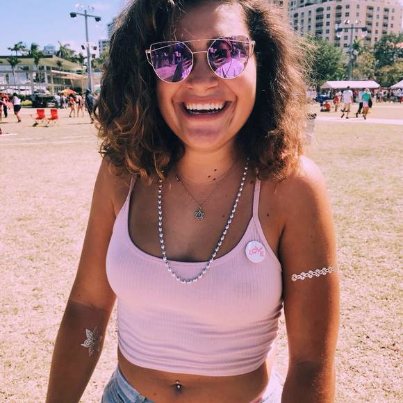 Meet your Posher, Ruby - Picture 1 of 1